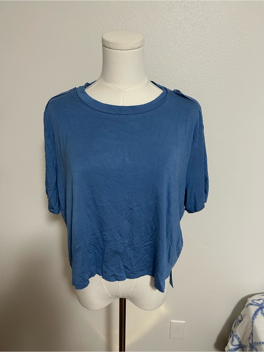 Blue Short-Sleeve Boxy Cropped Tee
